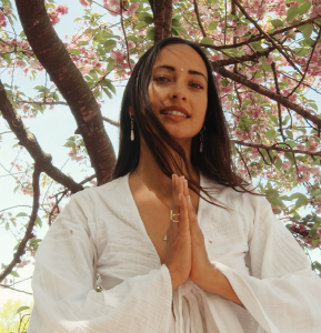 HIP Video Promo Presents: Reachel Singh premieres music video for “Om Bhur Bhuvah Swaha” on Music-News.com