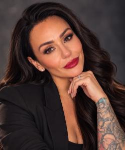 Jenni “Jwoww” Farley Named Top Celebrity Entrepreneur & Global Austism Advocate of the Year for 2026 by IAOTP
