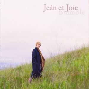 Jeán et Joie’s ‘Bramble’ turns folk intimacy into a nine-track meditation on nature and faith