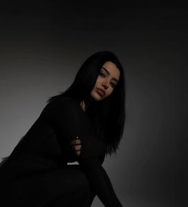 Delara, the Iranian-American artist making her mark in music